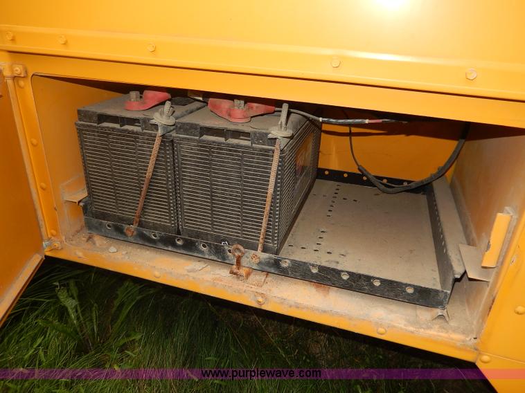 image for item I4345 1999 Chevrolet Blue Bird school bus