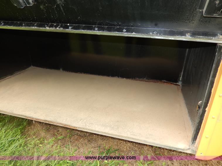 image for item I4345 1999 Chevrolet Blue Bird school bus