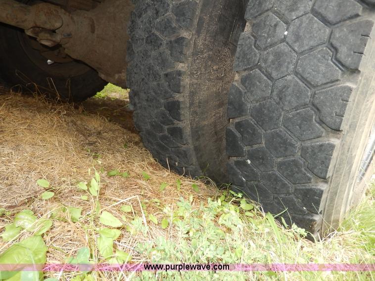 image for item I4345 1999 Chevrolet Blue Bird school bus