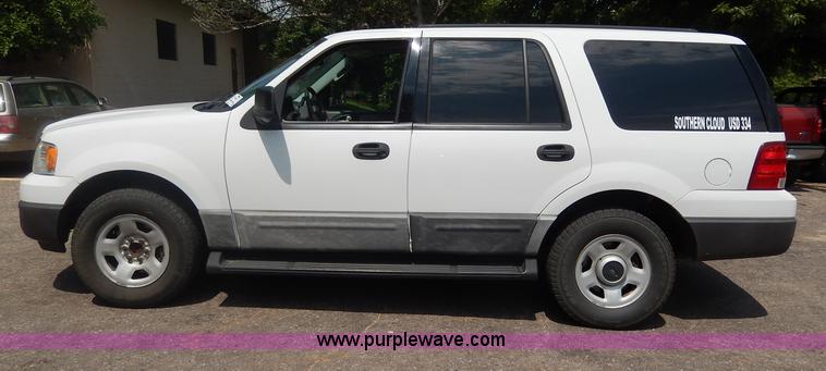 image for item I4347 2004 Ford Expedition XLT SUV