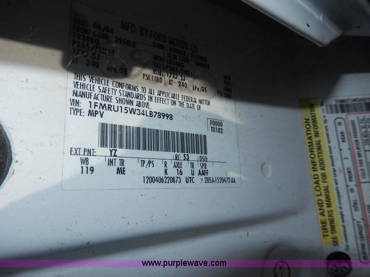 image for item I4347 2004 Ford Expedition XLT SUV