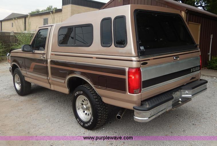 image for item I4349 1996 Ford F150 XLT pickup truck