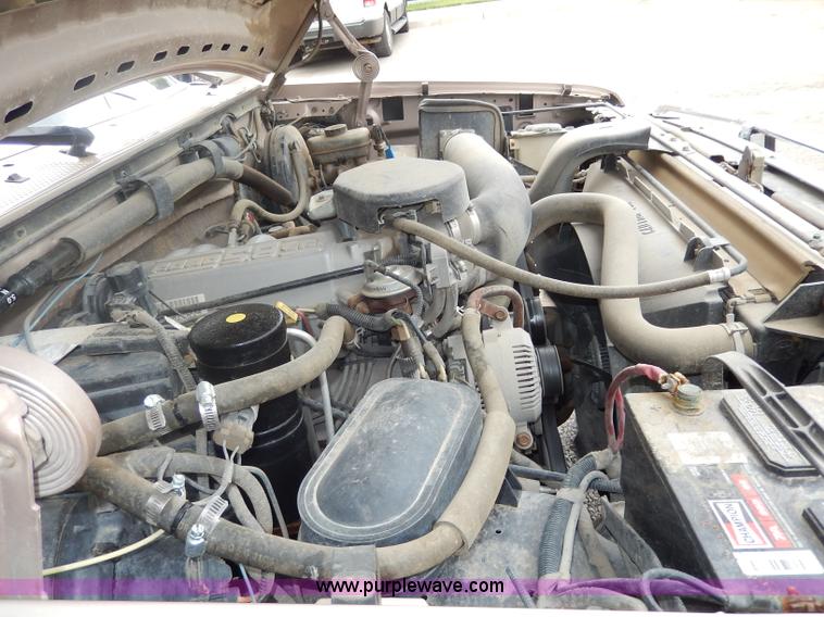 image for item I4349 1996 Ford F150 XLT pickup truck