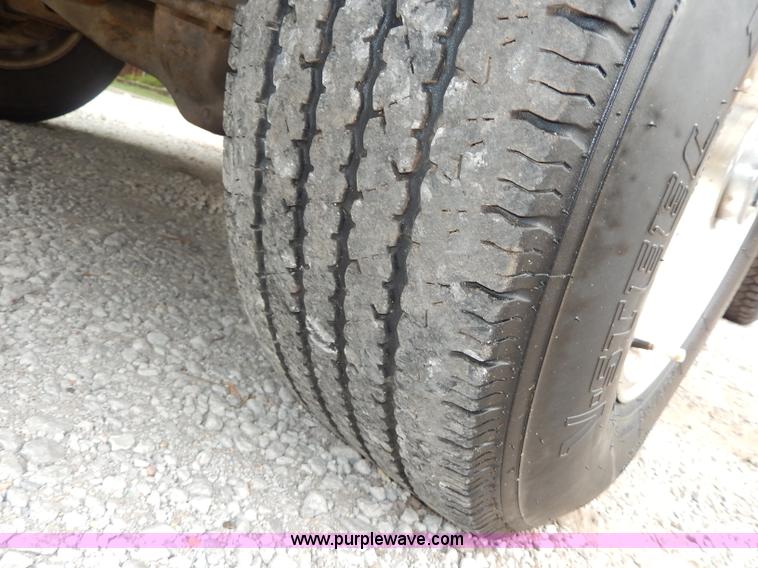 image for item I4349 1996 Ford F150 XLT pickup truck