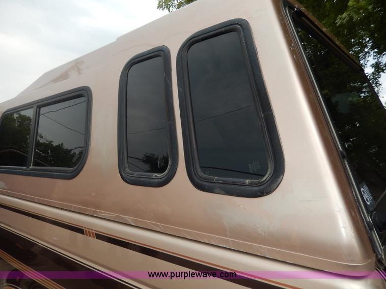 image for item I4349 1996 Ford F150 XLT pickup truck