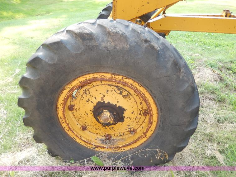 image for item I4375 1960 Caterpillar 12 Road Patrol Series E motor grader