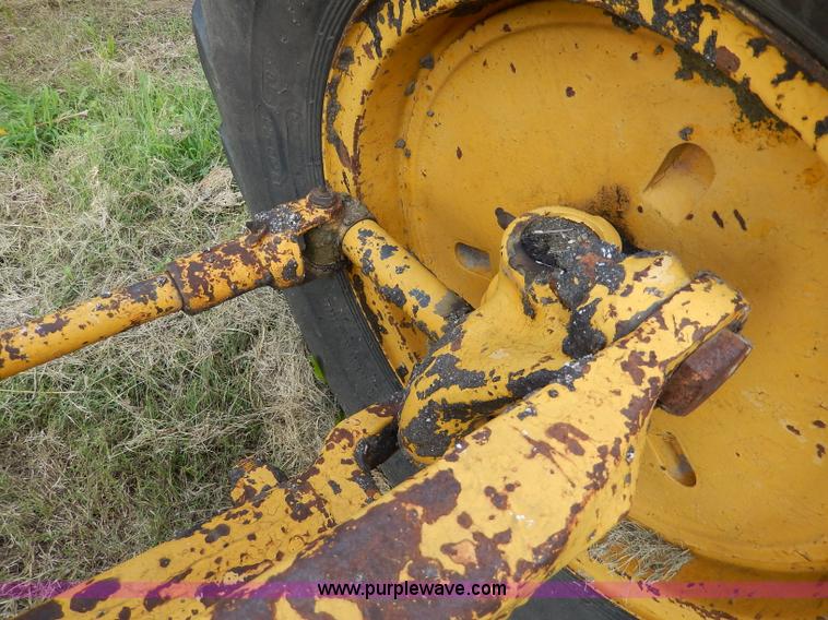 image for item I4375 1960 Caterpillar 12 Road Patrol Series E motor grader