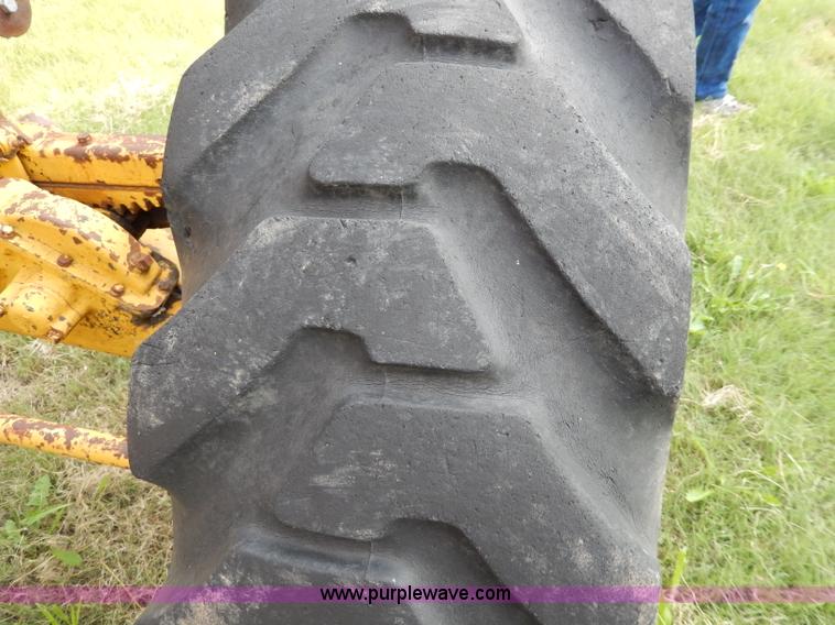 image for item I4375 1960 Caterpillar 12 Road Patrol Series E motor grader