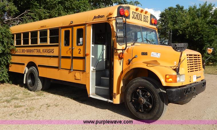image for item I4385 1996 International 3800 school bus