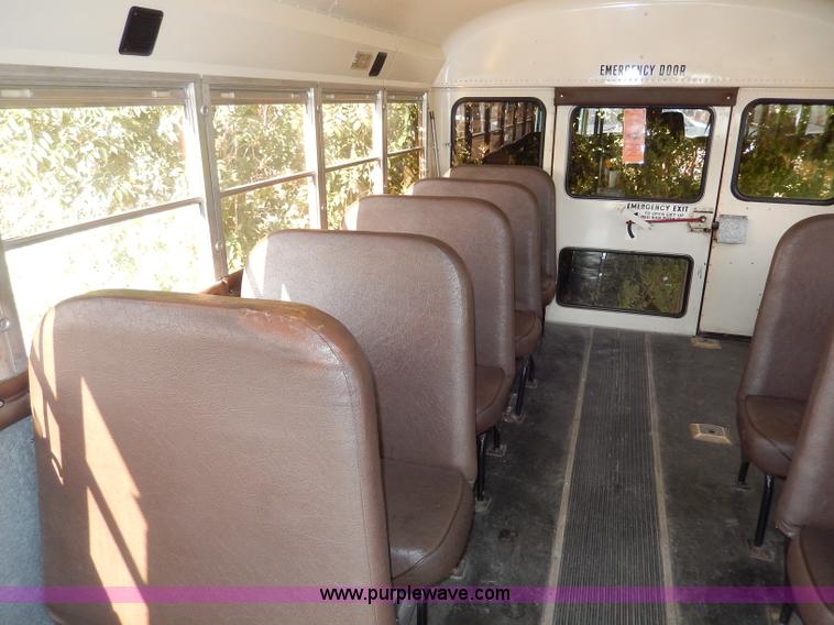 image for item I4385 1996 International 3800 school bus
