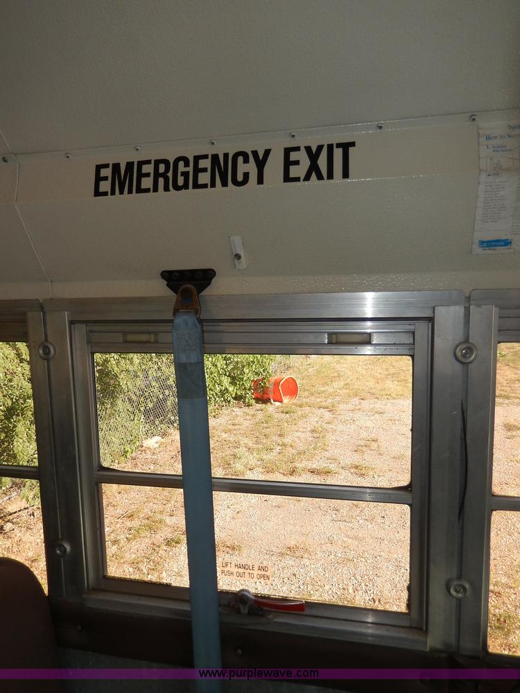 image for item I4385 1996 International 3800 school bus