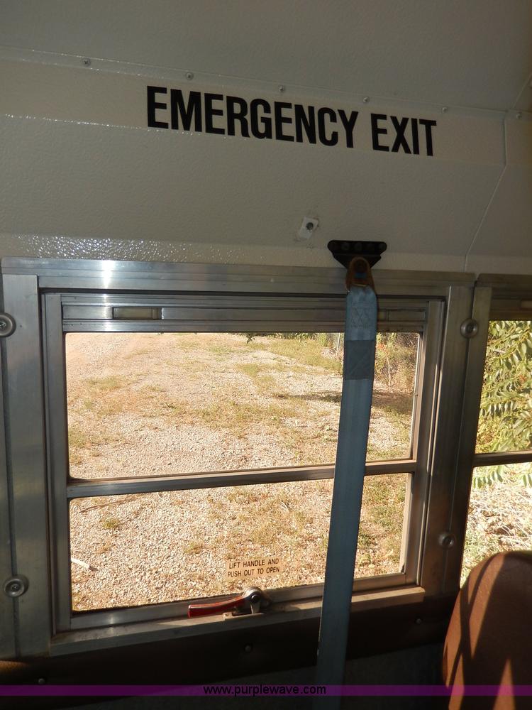 image for item I4385 1996 International 3800 school bus