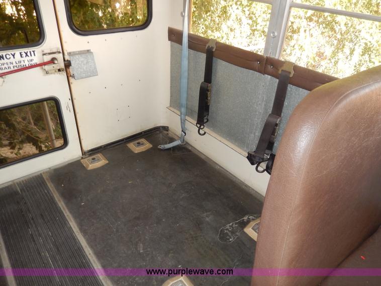 image for item I4385 1996 International 3800 school bus