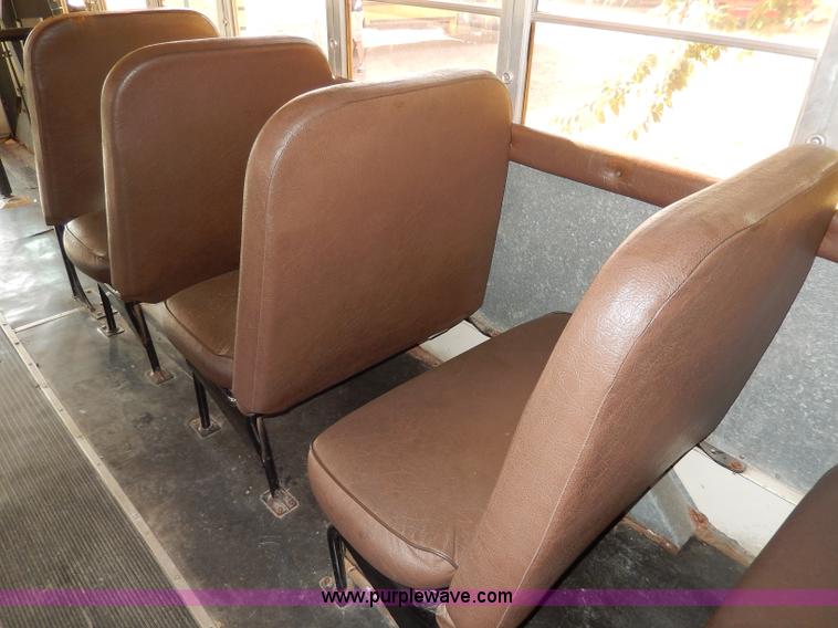 image for item I4385 1996 International 3800 school bus