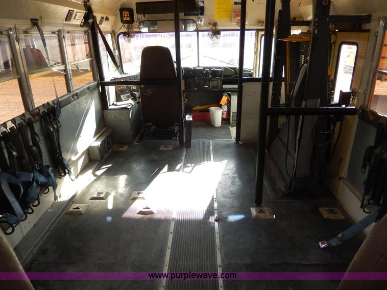 image for item I4385 1996 International 3800 school bus