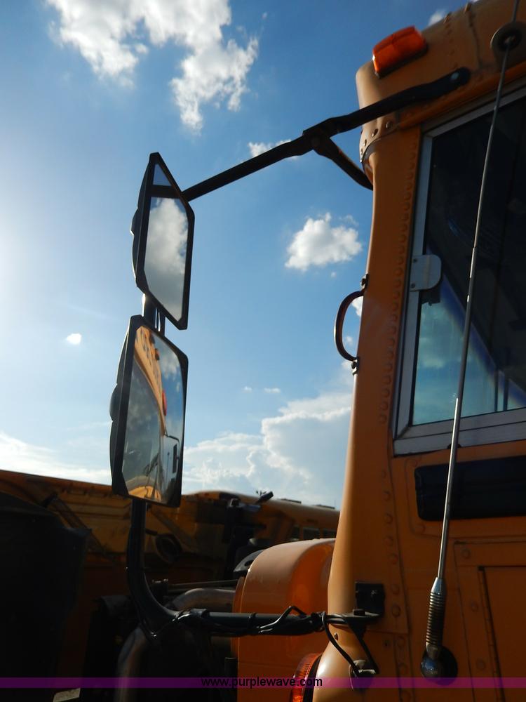 image for item I4385 1996 International 3800 school bus