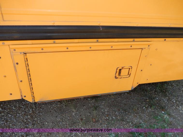 image for item I4385 1996 International 3800 school bus