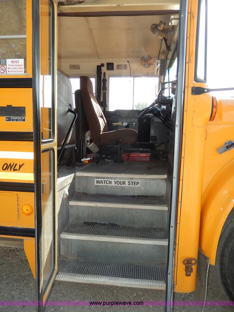 image for item I4390 1998 International 3800 school bus
