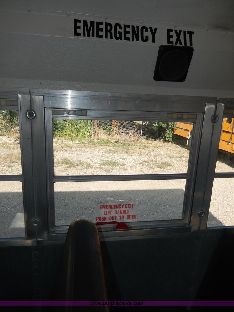 image for item I4390 1998 International 3800 school bus