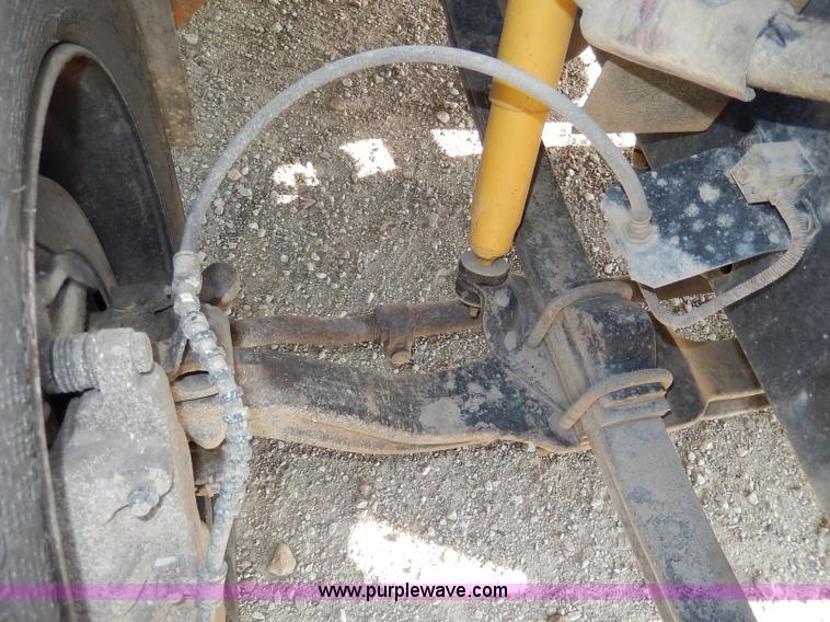 image for item I4390 1998 International 3800 school bus