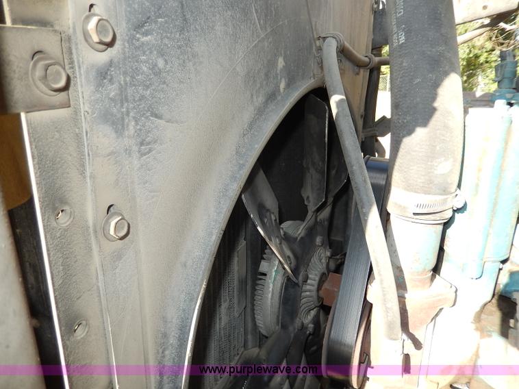 image for item I4390 1998 International 3800 school bus