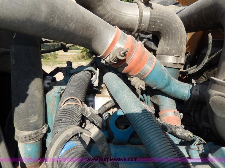 image for item I4390 1998 International 3800 school bus