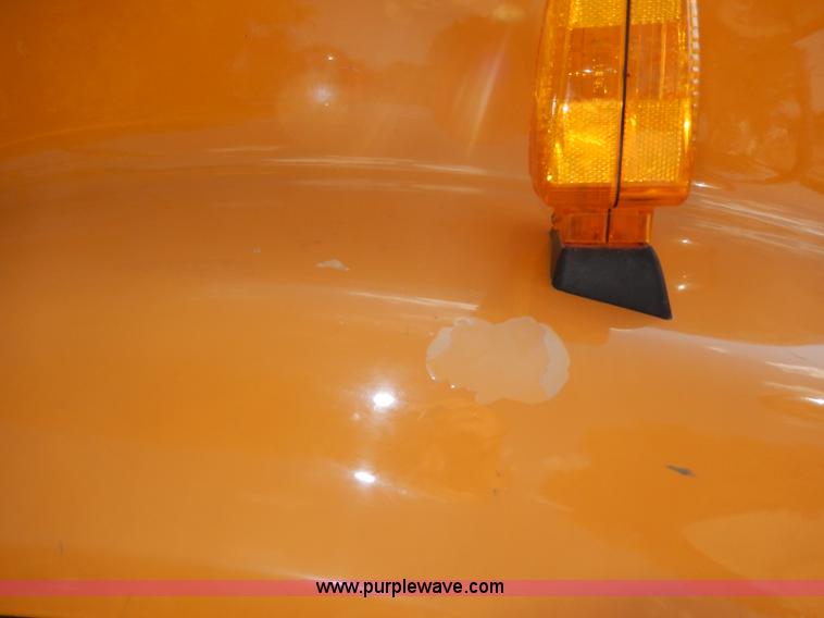 image for item I4390 1998 International 3800 school bus