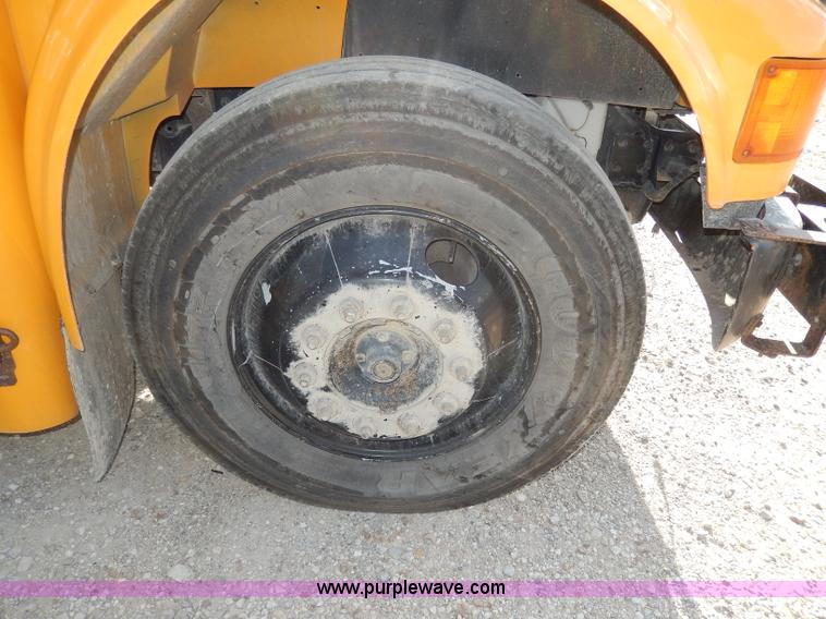 image for item I4390 1998 International 3800 school bus
