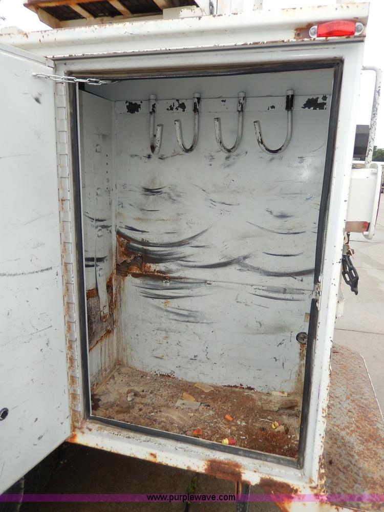 image for item I4450 1989 Ford F450 Super Duty bucket truck