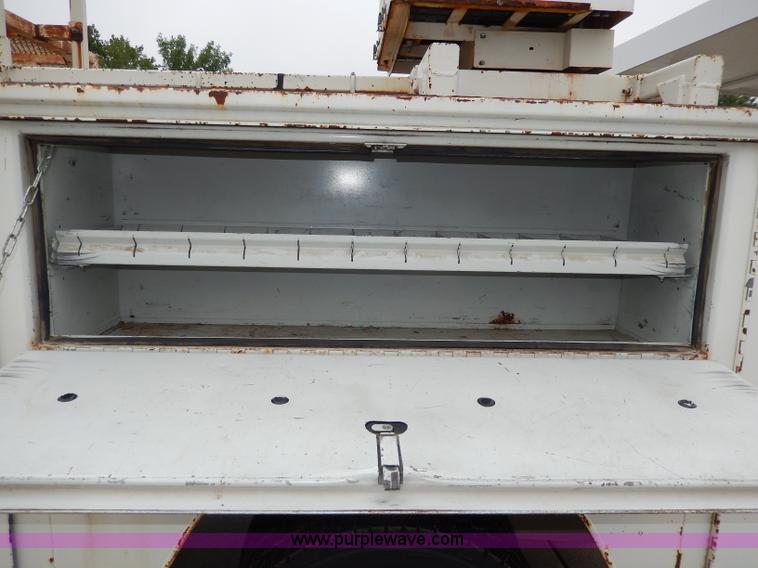 image for item I4450 1989 Ford F450 Super Duty bucket truck