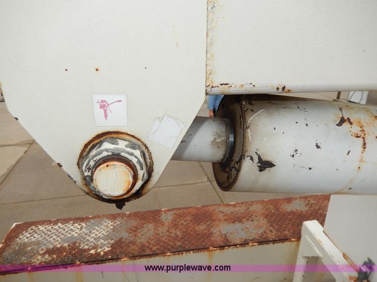 image for item I4450 1989 Ford F450 Super Duty bucket truck