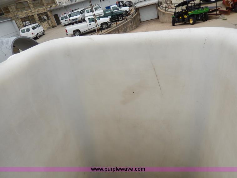 image for item I4450 1989 Ford F450 Super Duty bucket truck