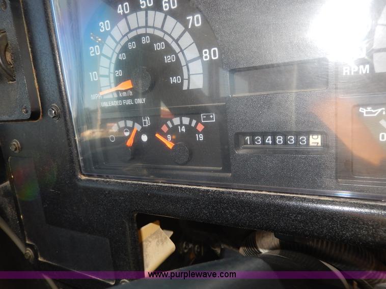 image for item I4456 1997 Chevrolet B7 Blue Bird school bus