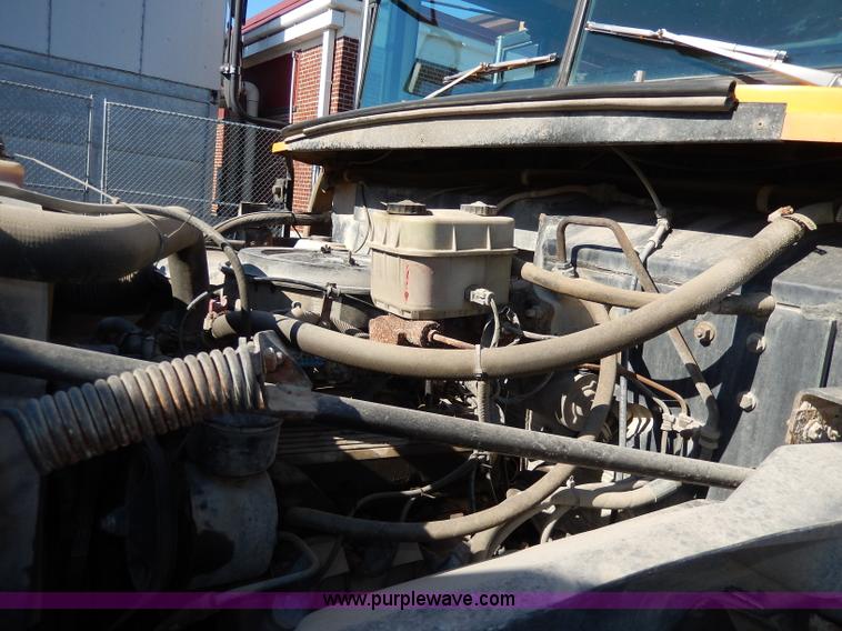 image for item I4456 1997 Chevrolet B7 Blue Bird school bus