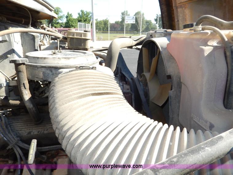 image for item I4456 1997 Chevrolet B7 Blue Bird school bus