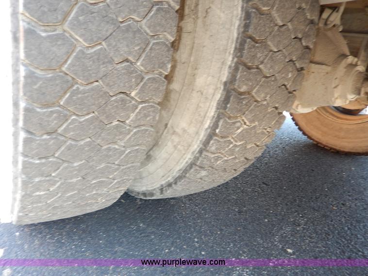 image for item I4456 1997 Chevrolet B7 Blue Bird school bus