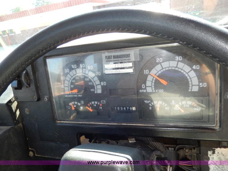 image for item I4457 1997 Chevrolet B7 Blue Bird school bus