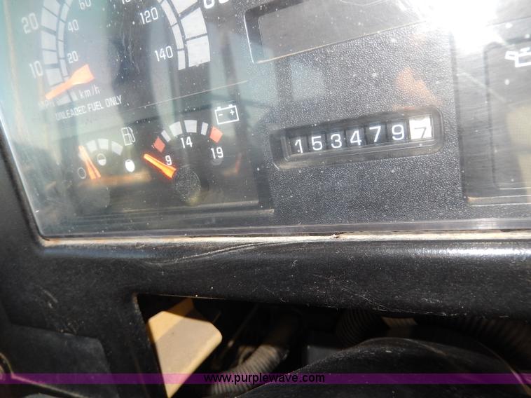 image for item I4457 1997 Chevrolet B7 Blue Bird school bus