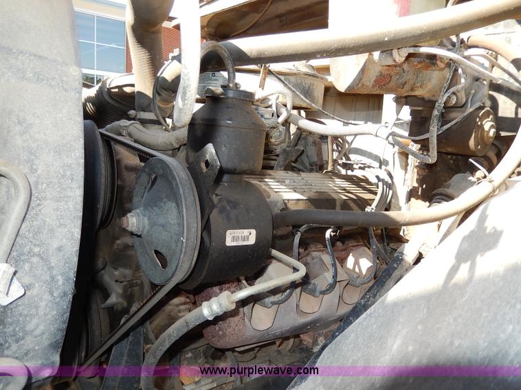 image for item I4457 1997 Chevrolet B7 Blue Bird school bus