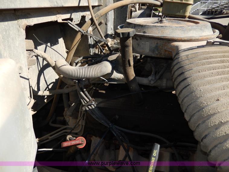 image for item I4457 1997 Chevrolet B7 Blue Bird school bus