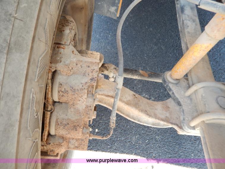 image for item I4457 1997 Chevrolet B7 Blue Bird school bus