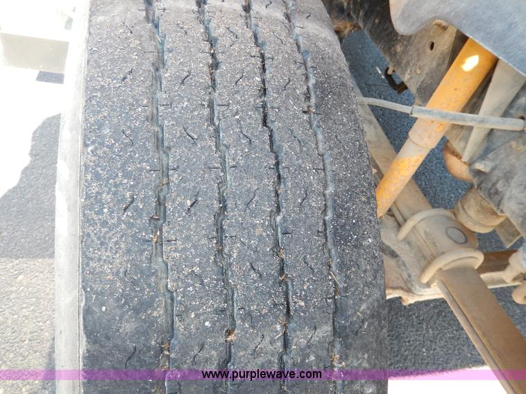 image for item I4457 1997 Chevrolet B7 Blue Bird school bus