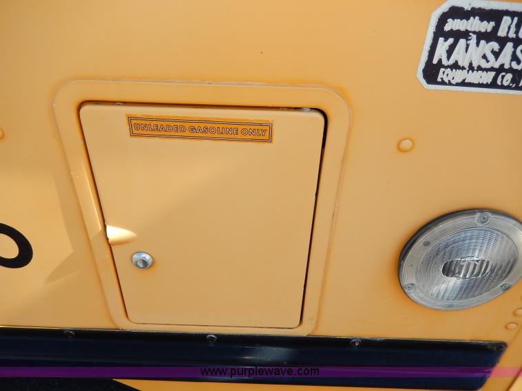 image for item I4457 1997 Chevrolet B7 Blue Bird school bus