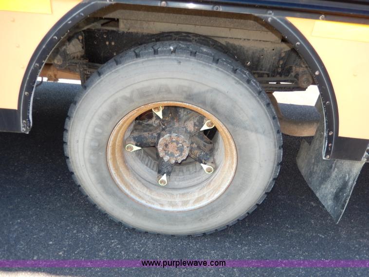 image for item I4457 1997 Chevrolet B7 Blue Bird school bus