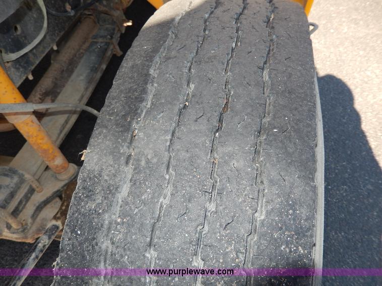 image for item I4457 1997 Chevrolet B7 Blue Bird school bus