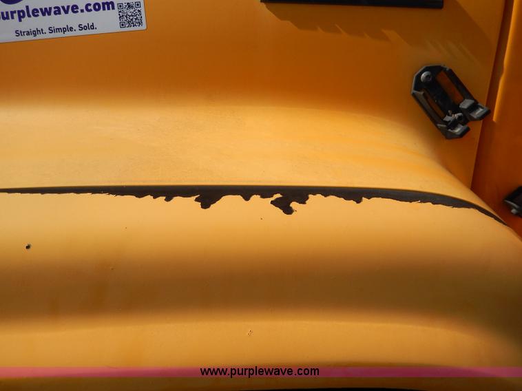 image for item I4457 1997 Chevrolet B7 Blue Bird school bus