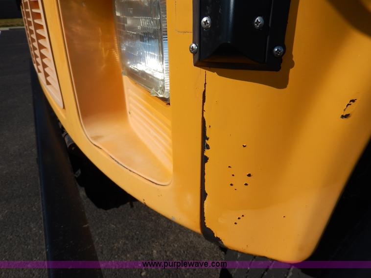 image for item I4457 1997 Chevrolet B7 Blue Bird school bus