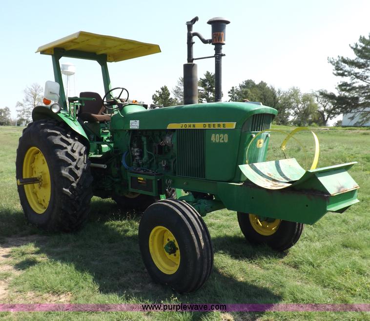 image for item I7631 John Deere 4020 tractor