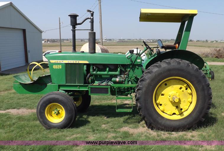 image for item I7631 John Deere 4020 tractor