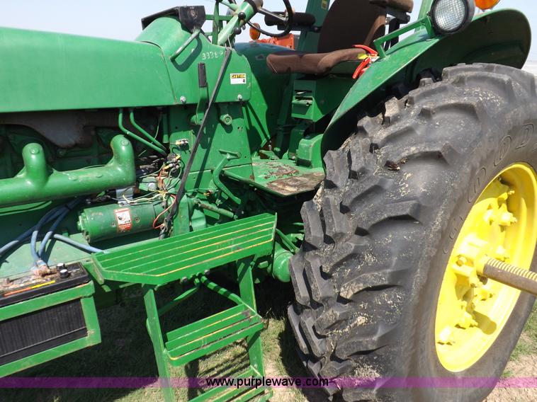 image for item I7631 John Deere 4020 tractor